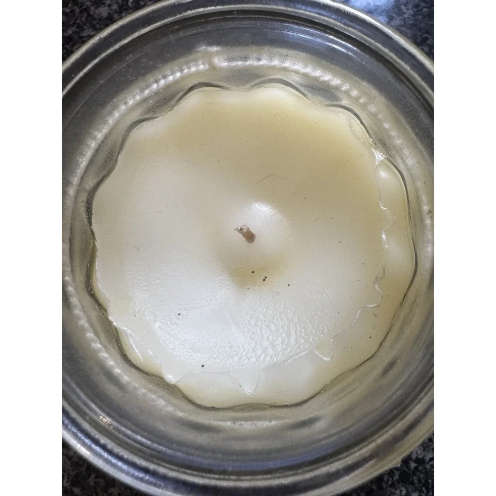 Home Interiors Gardenia Flower Scented Candle 17 oz Jar Retired Fragrance No Lid